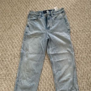 Hollister Mom Jeans